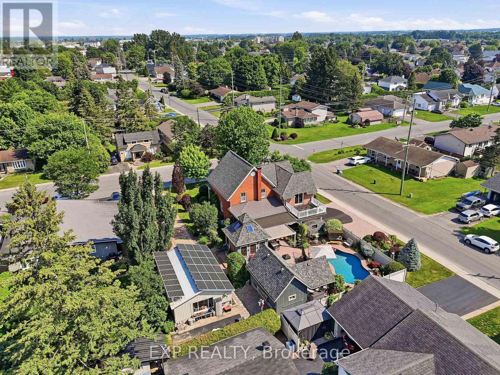 702 DOLLARD STREET - 32
