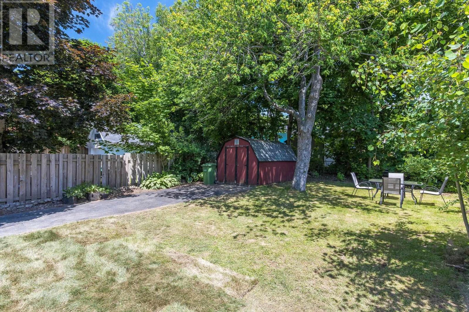 27 Esdaile Avenue - 32