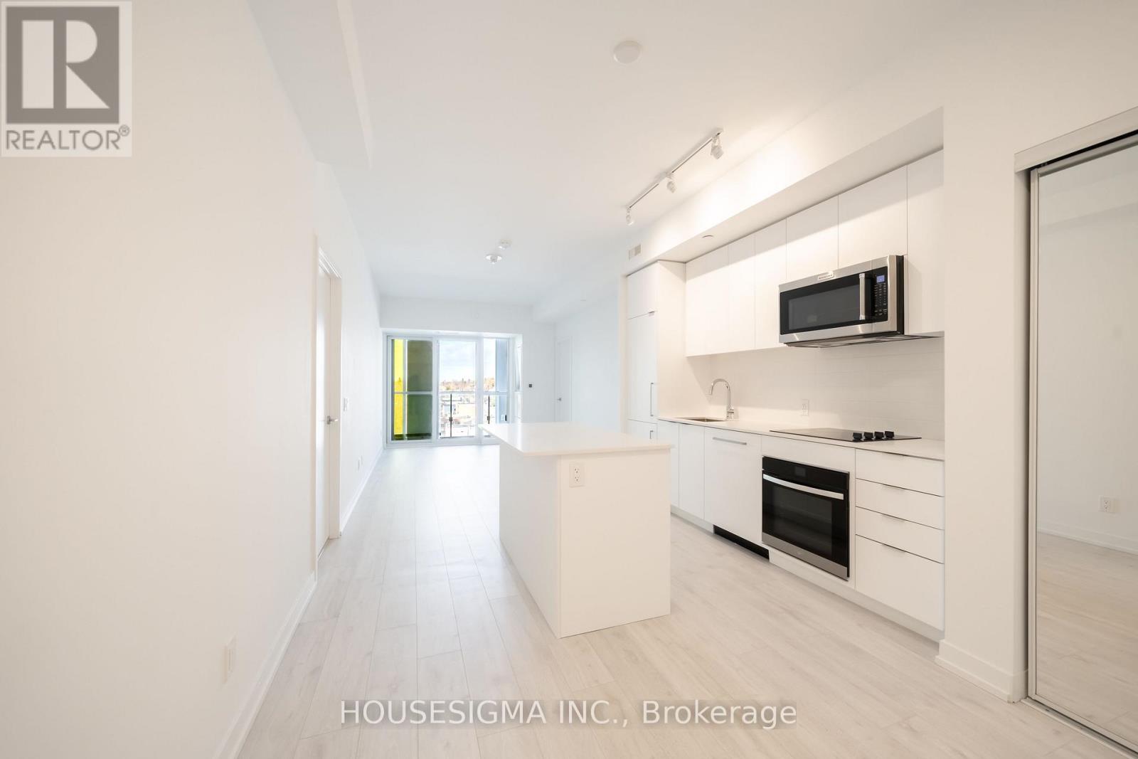 #703 181 SHEPPARD AVENUE E - 1