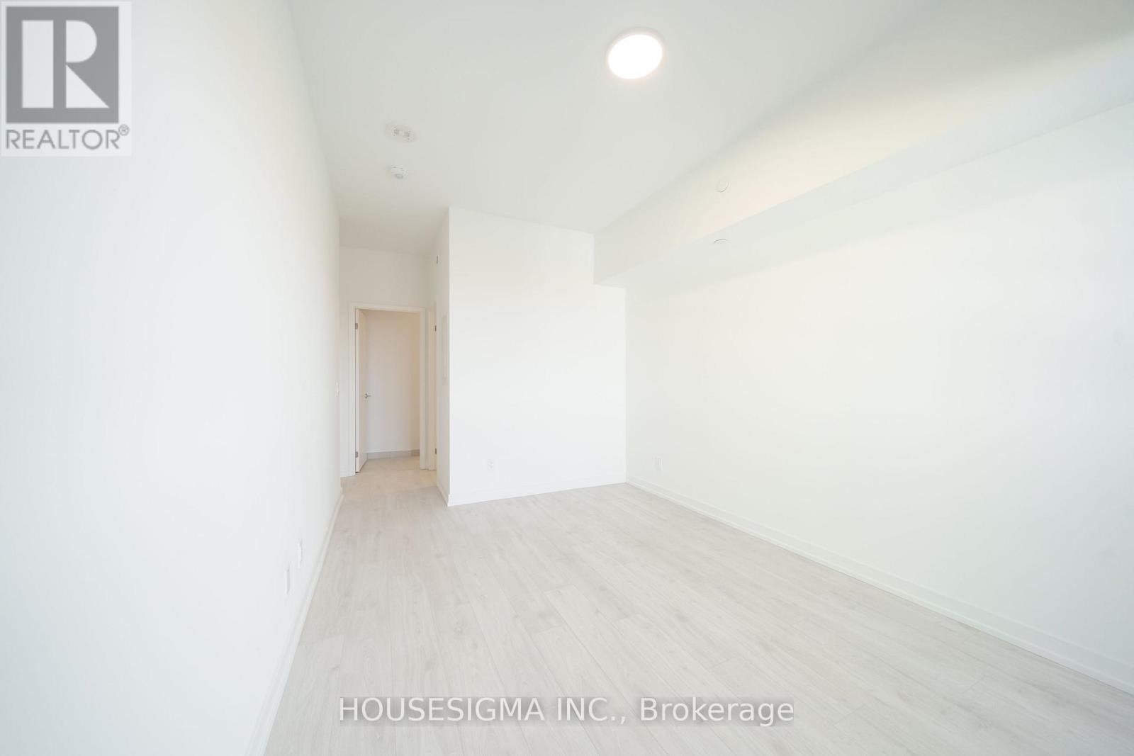 #703 181 SHEPPARD AVENUE E - 17