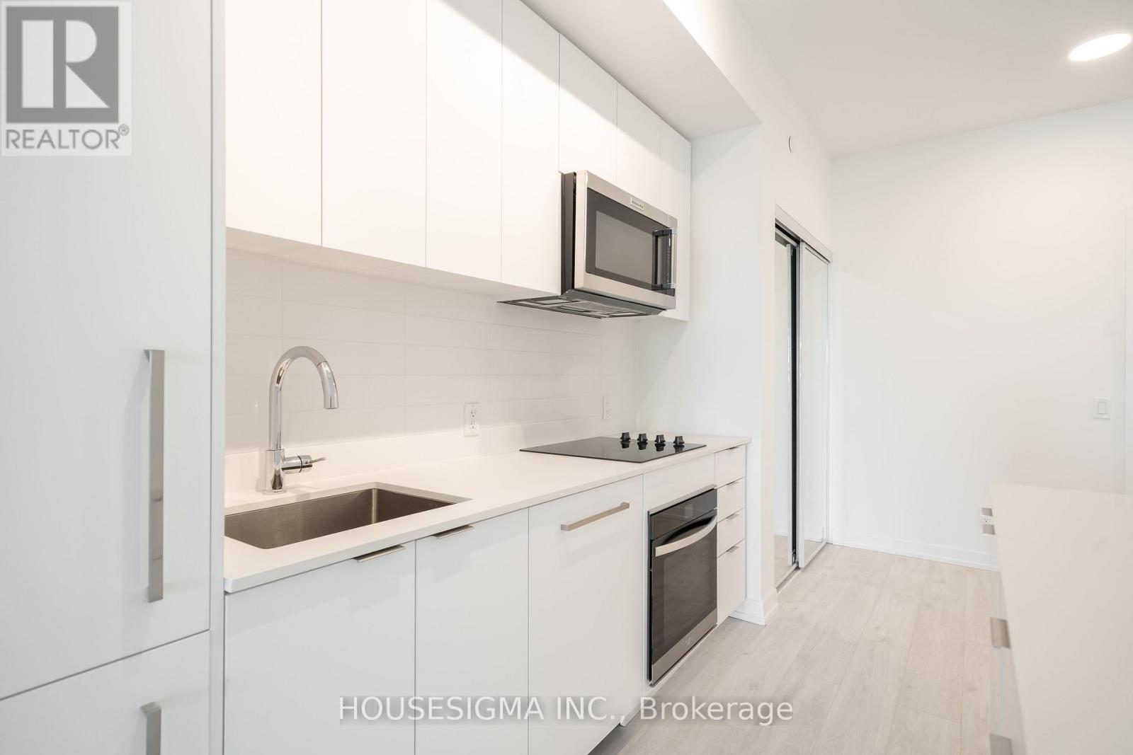 #703 181 SHEPPARD AVENUE E - 5