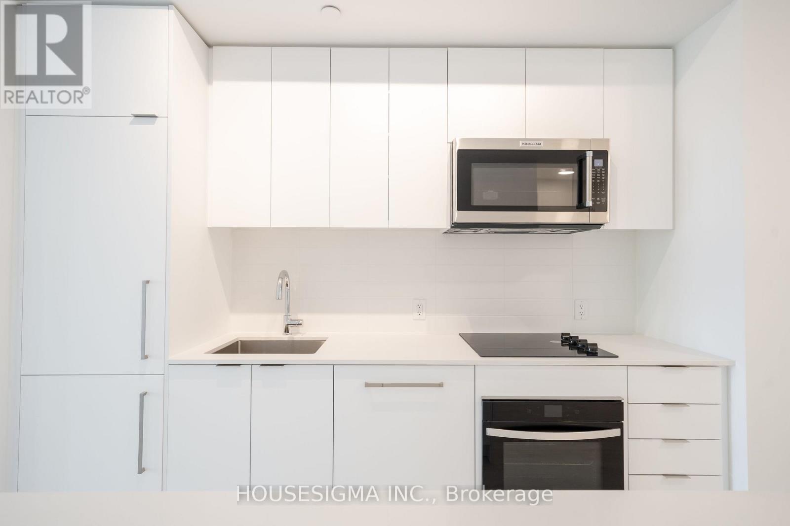 #703 181 SHEPPARD AVENUE E - 7