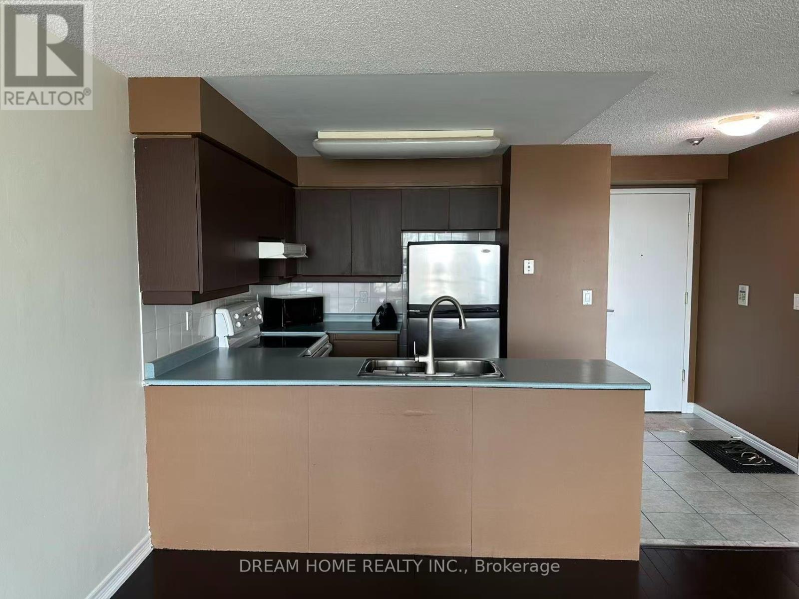 #2323 68 CORPORATE DRIVE - Image 6