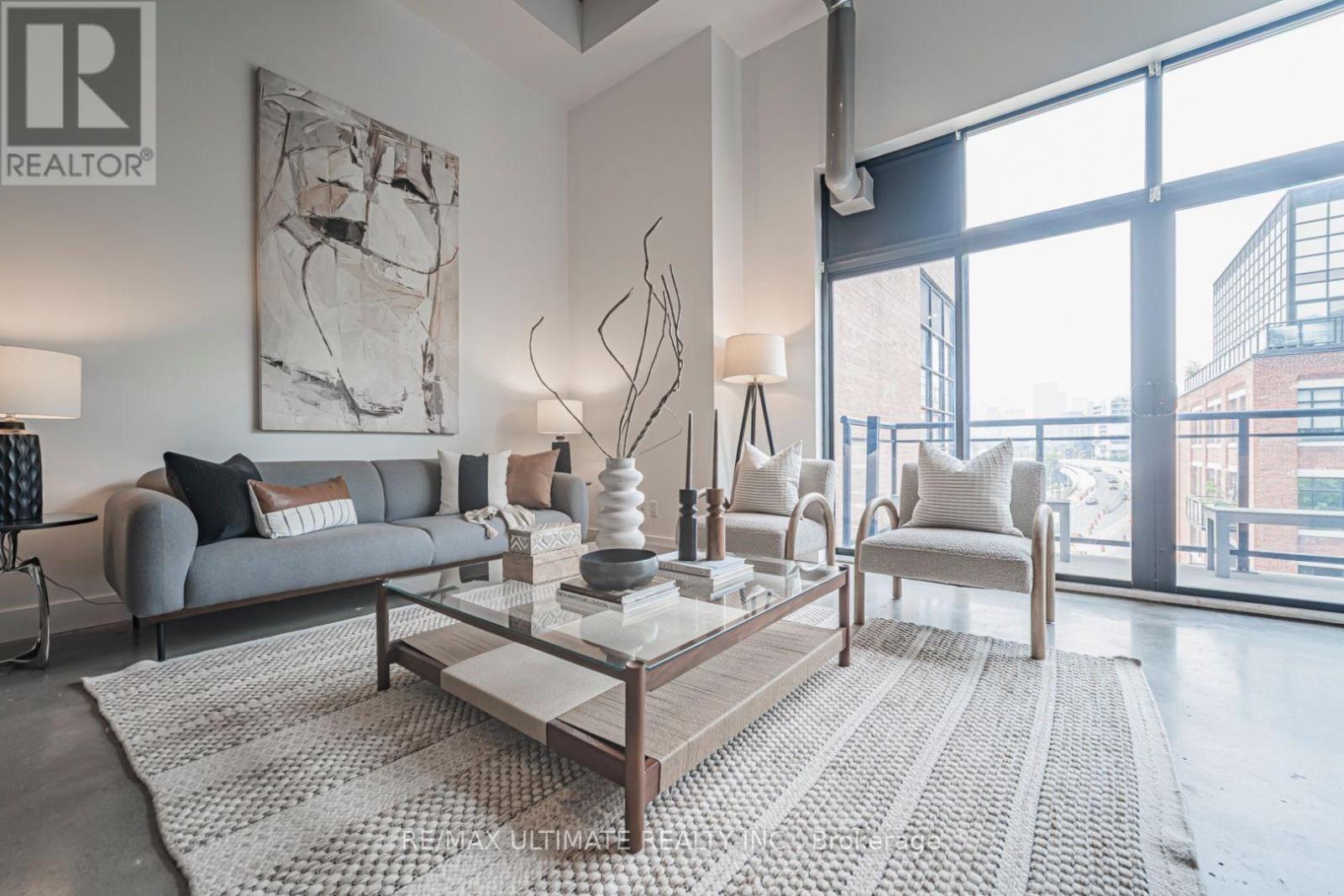 #523 68 BROADVIEW AVENUE - 22