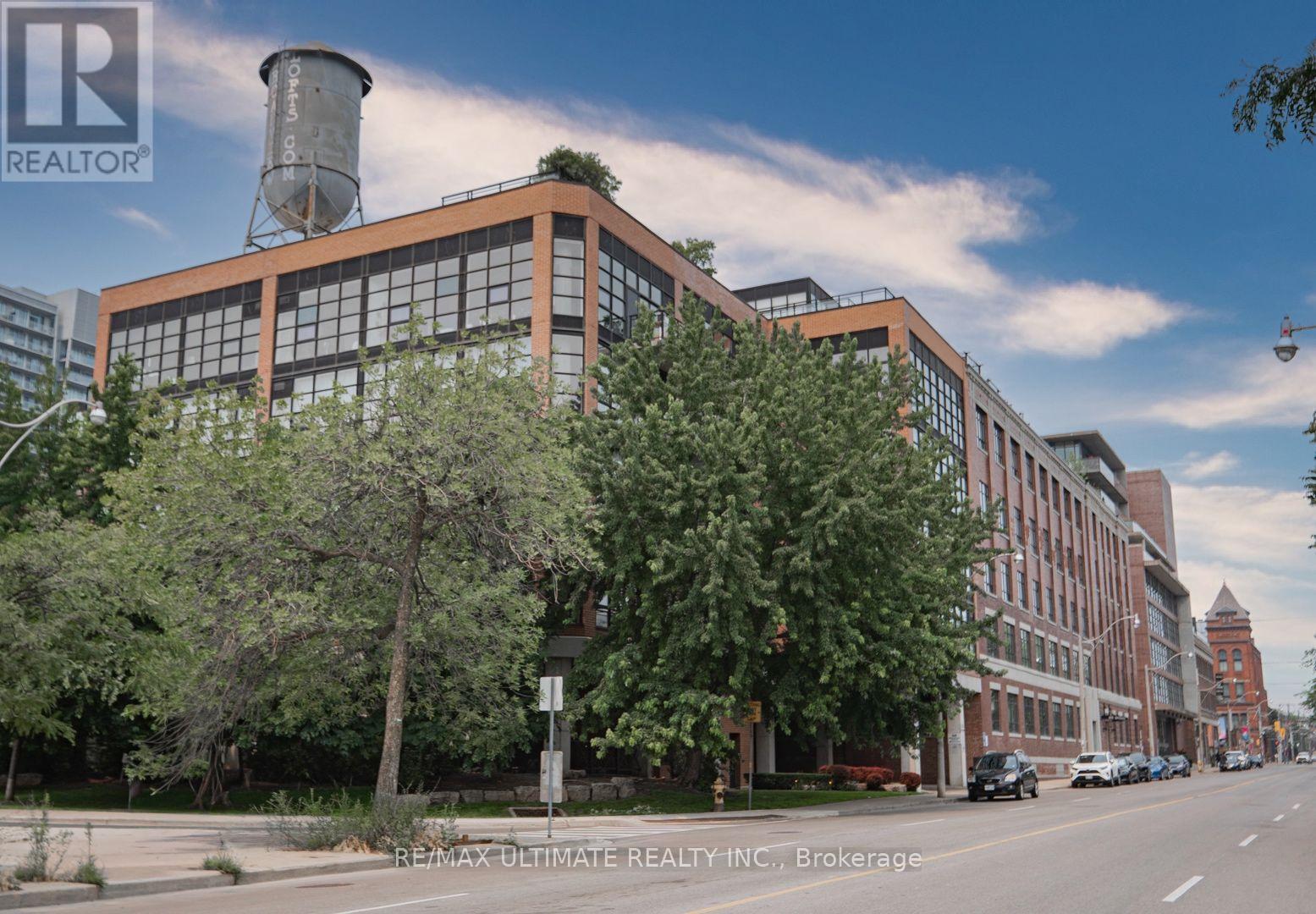 #523 68 BROADVIEW AVENUE - 35