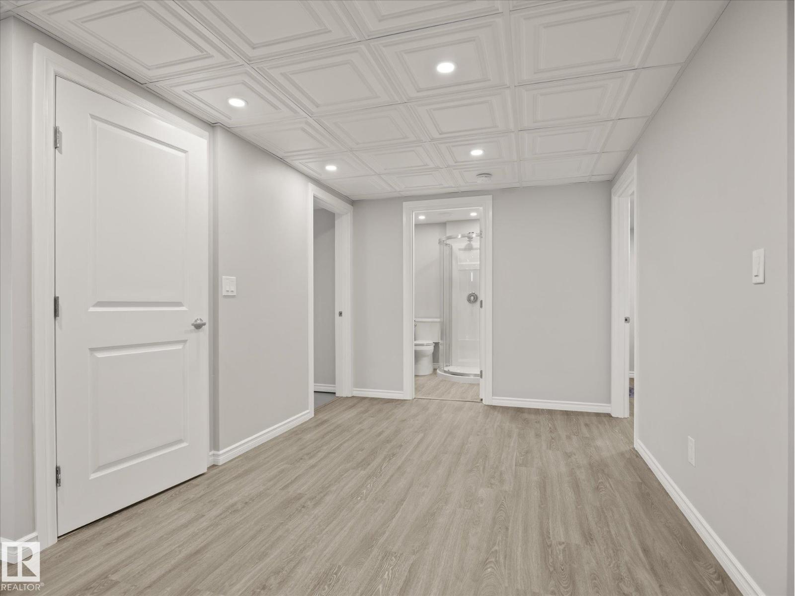 5552 190A ST NW - 25