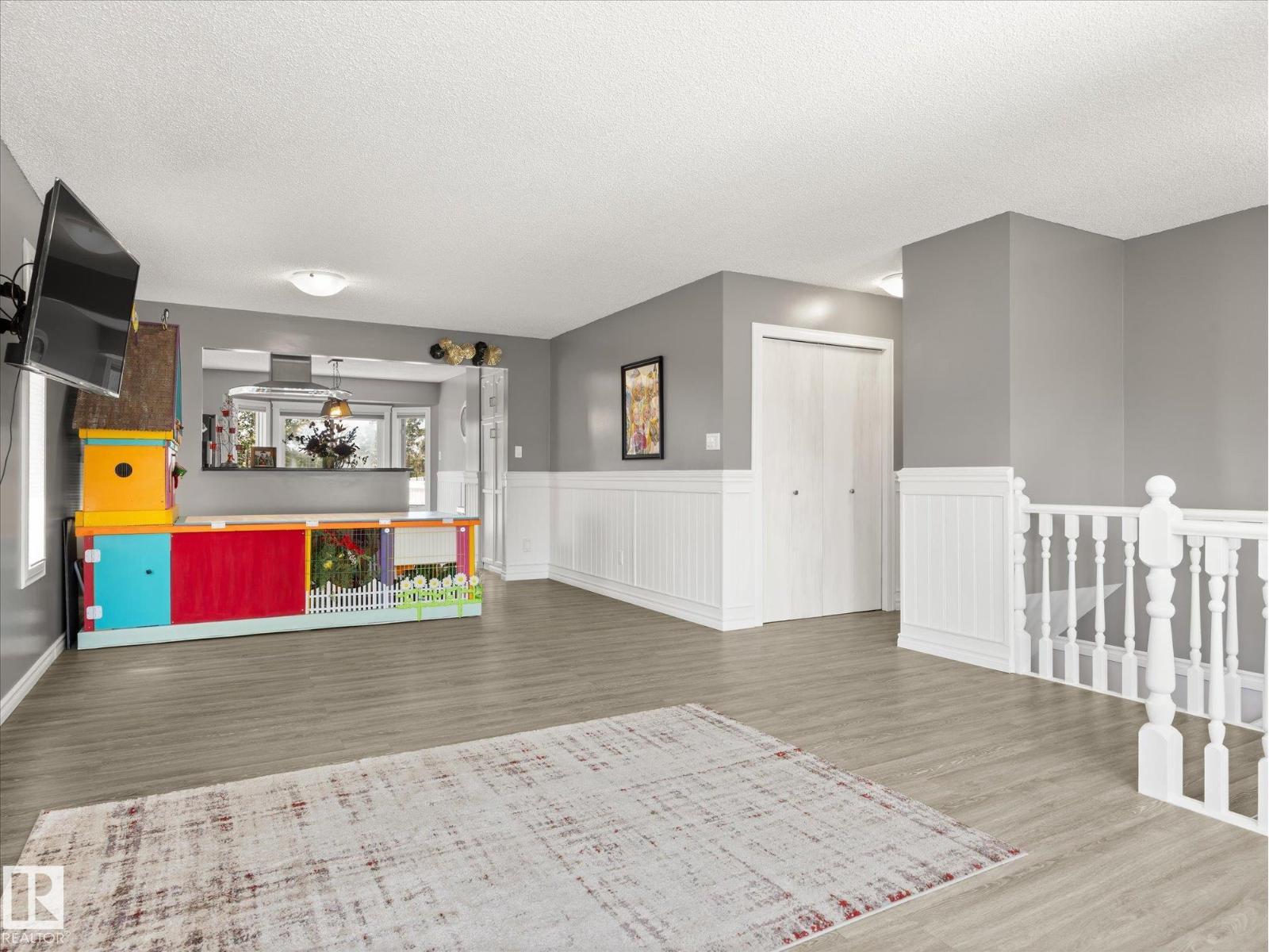 5552 190A ST NW - Image 10