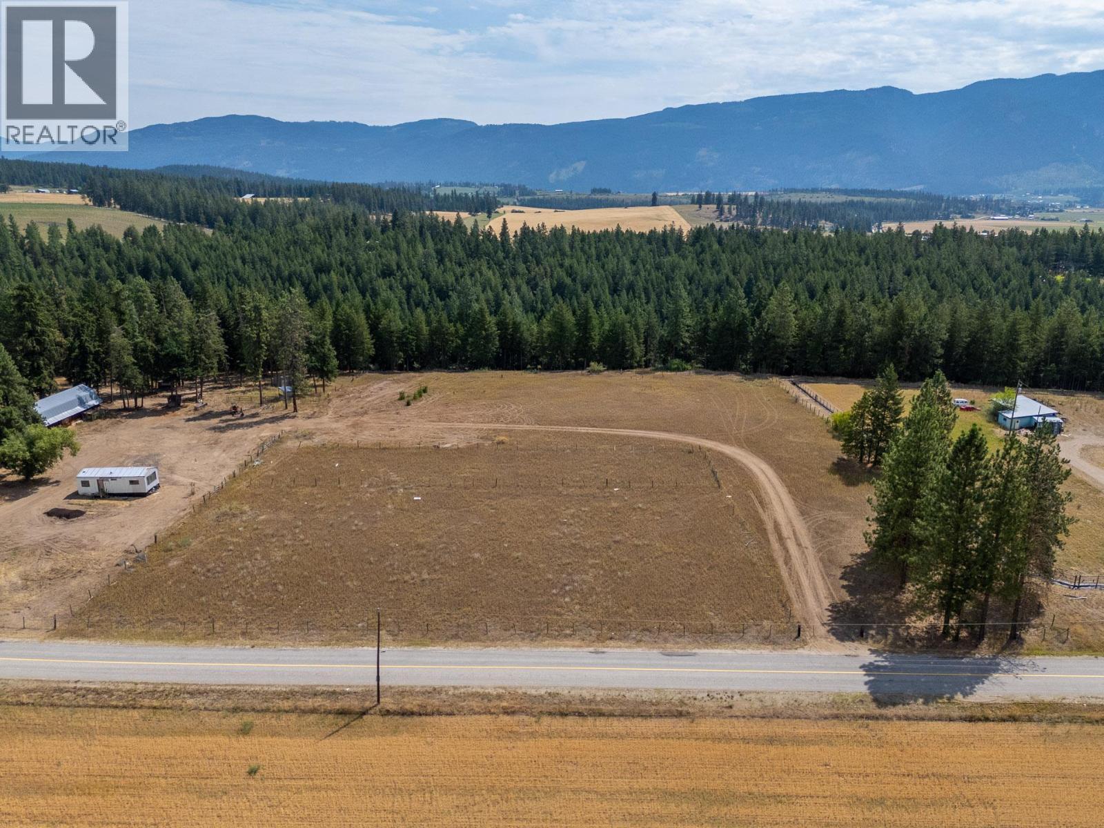  4768 Schubert Road, Spallumcheen