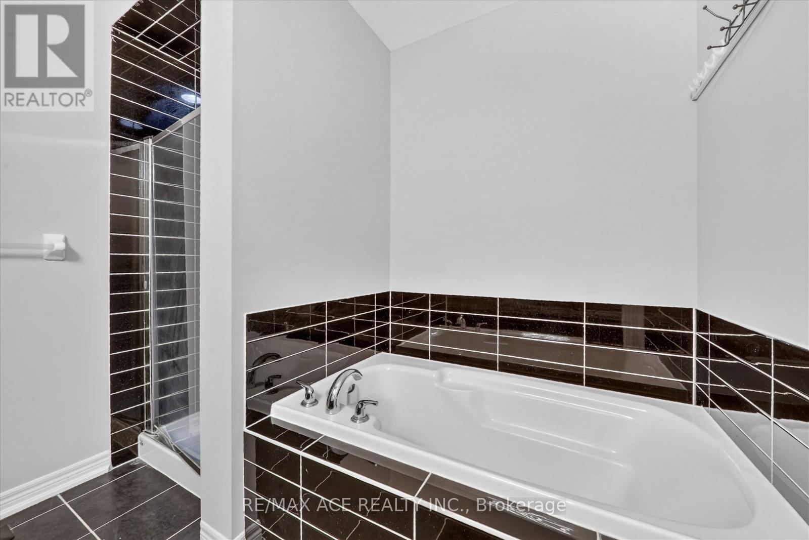 54 ALTURA WAY - 25