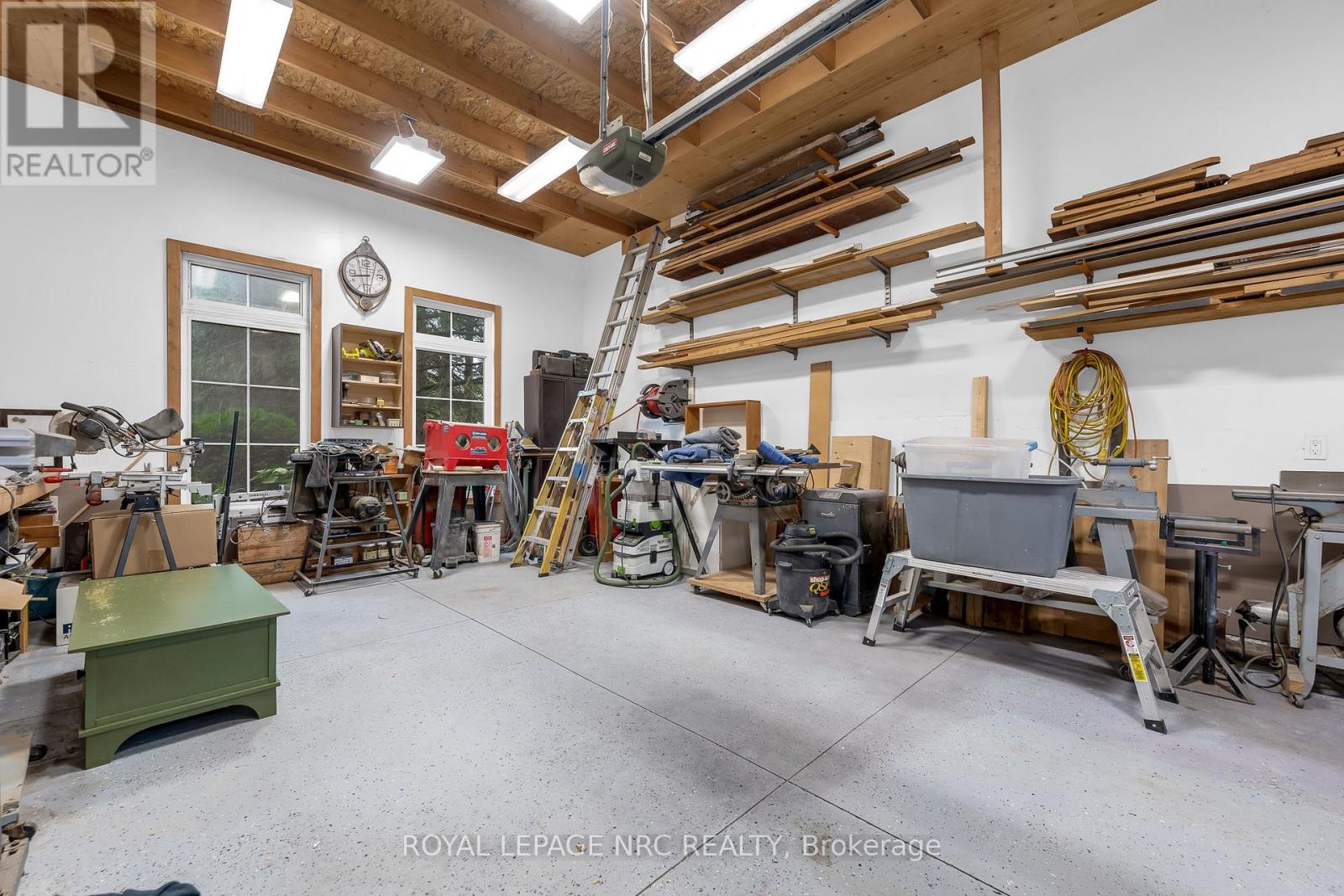 1323 EFFINGHAM STREET - 19