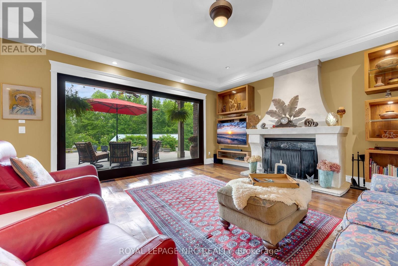1323 EFFINGHAM STREET - 27