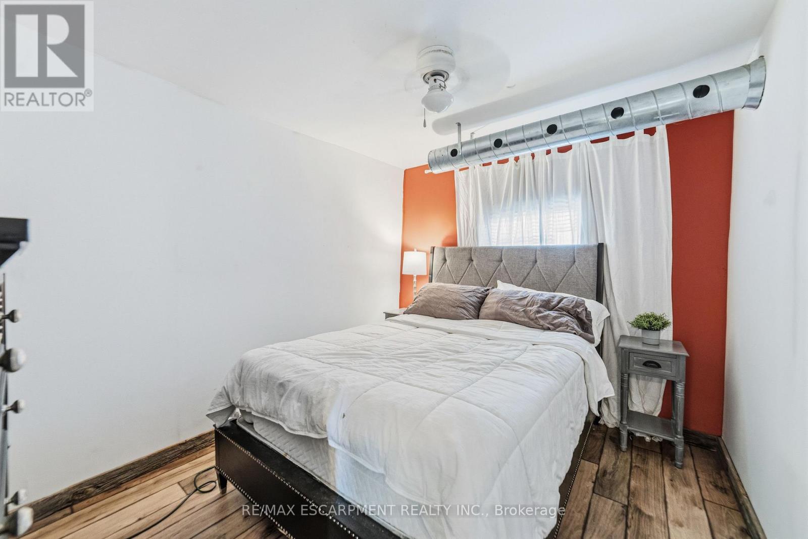 2 FAGAN STREET - 16