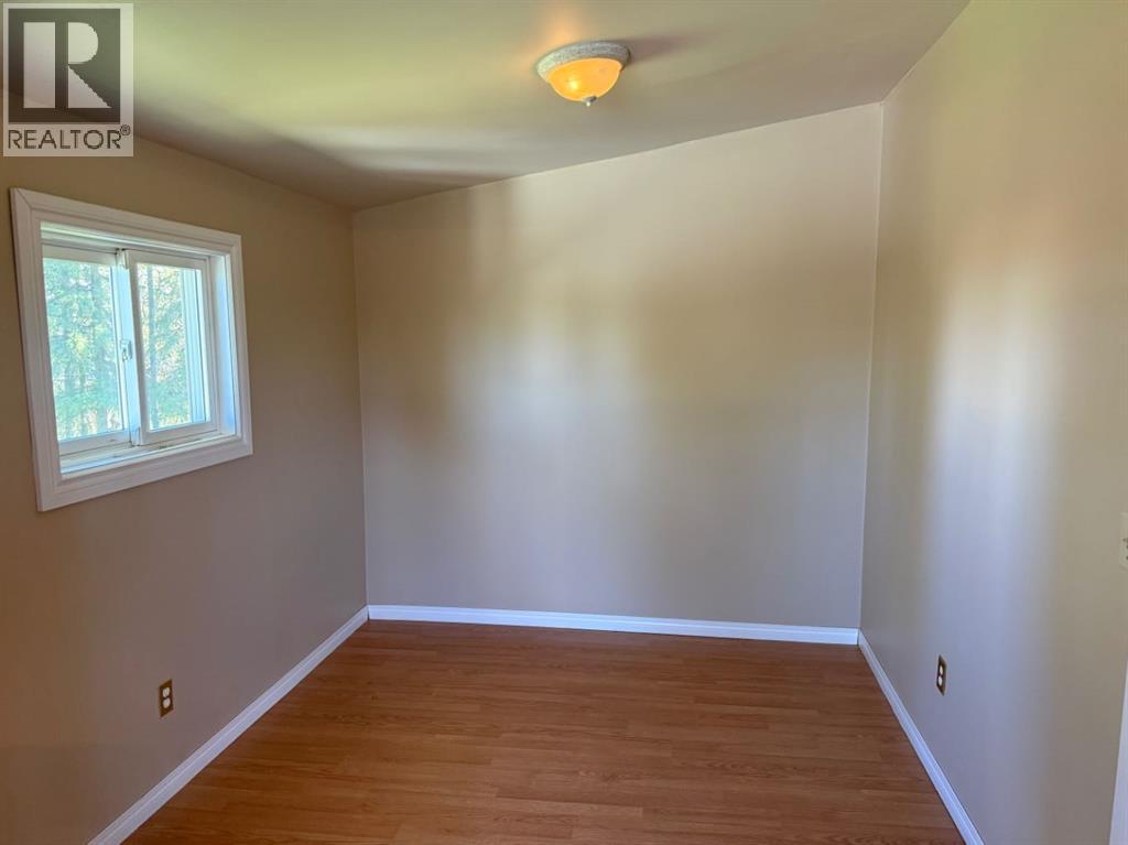 10 1 Street West - 11