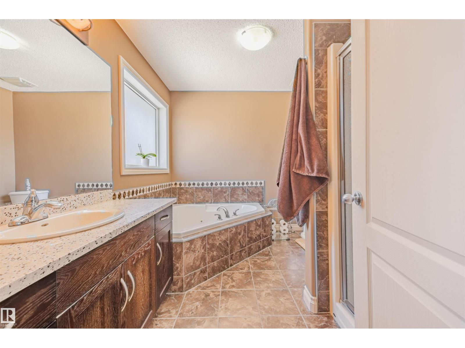 57 Homestead Crescent NW - 34
