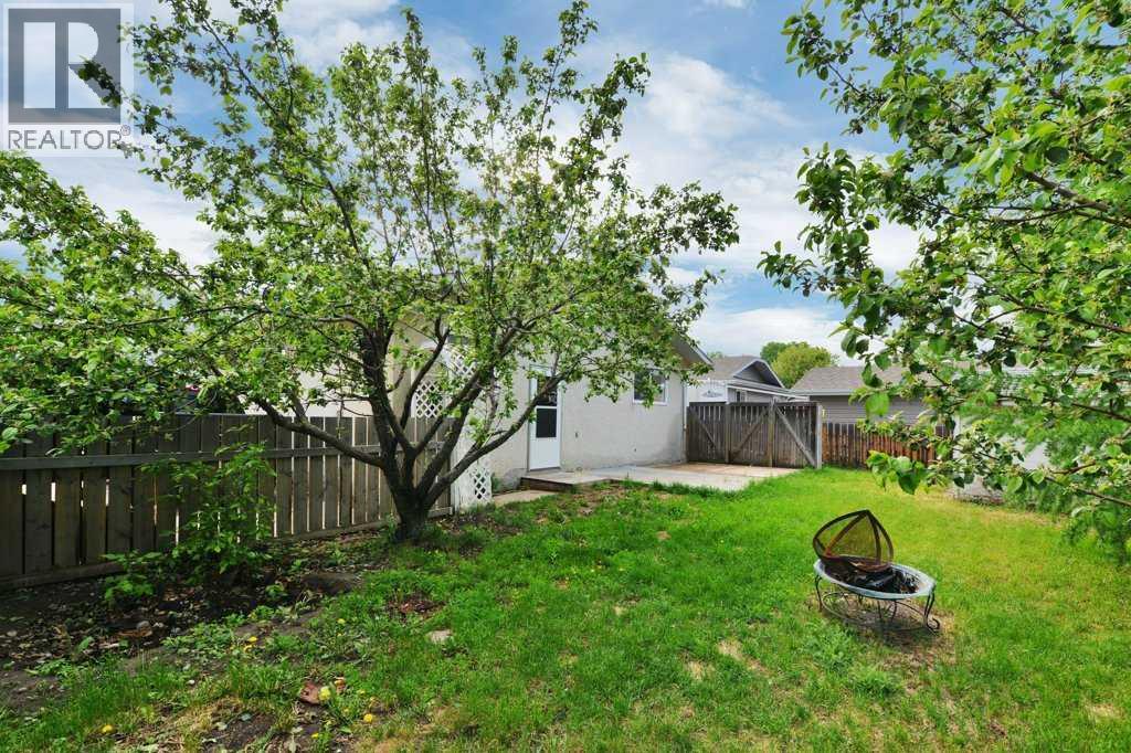 22 Blackstone Avenue - 37
