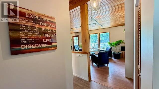 2409 11TH Avenue - 8