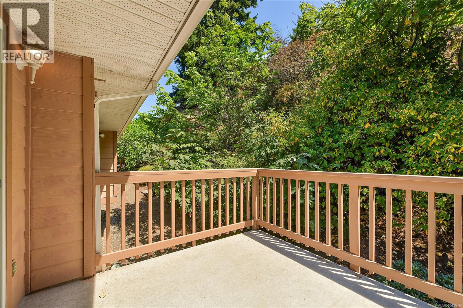 585 HANSEN Ave - 15