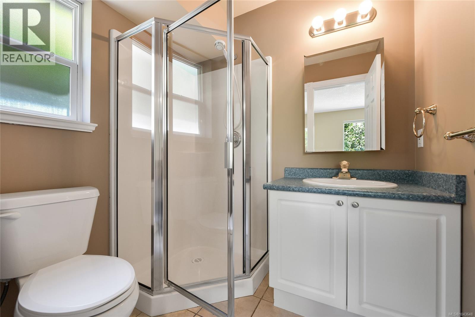 585 HANSEN Ave - 23