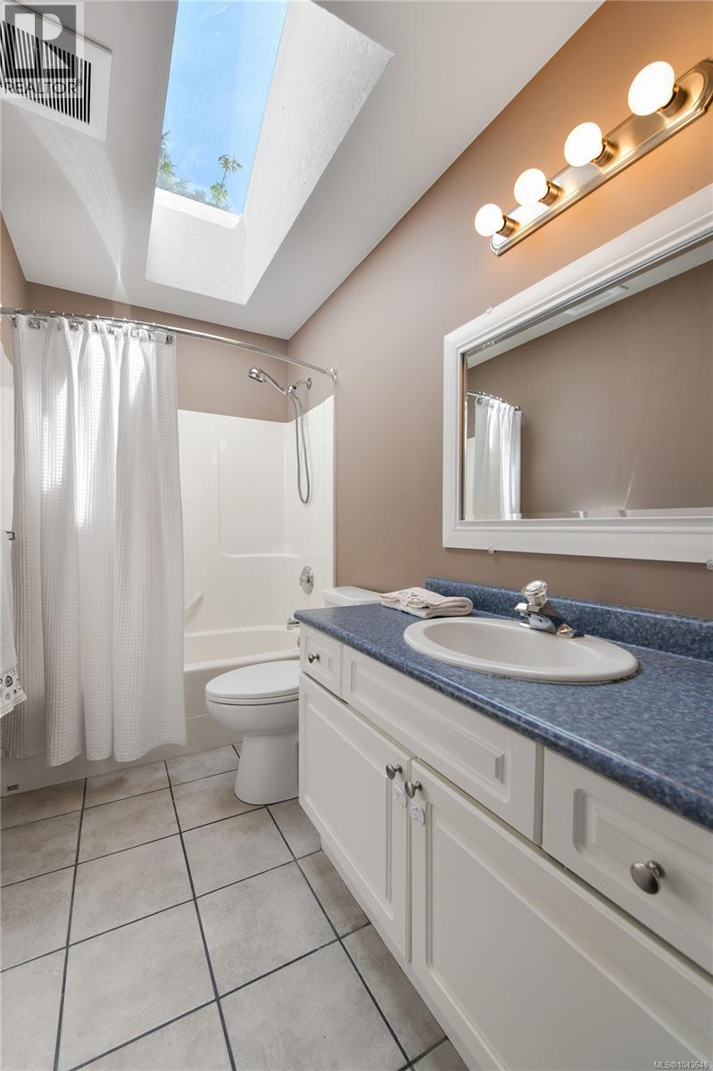 585 HANSEN Ave - 27