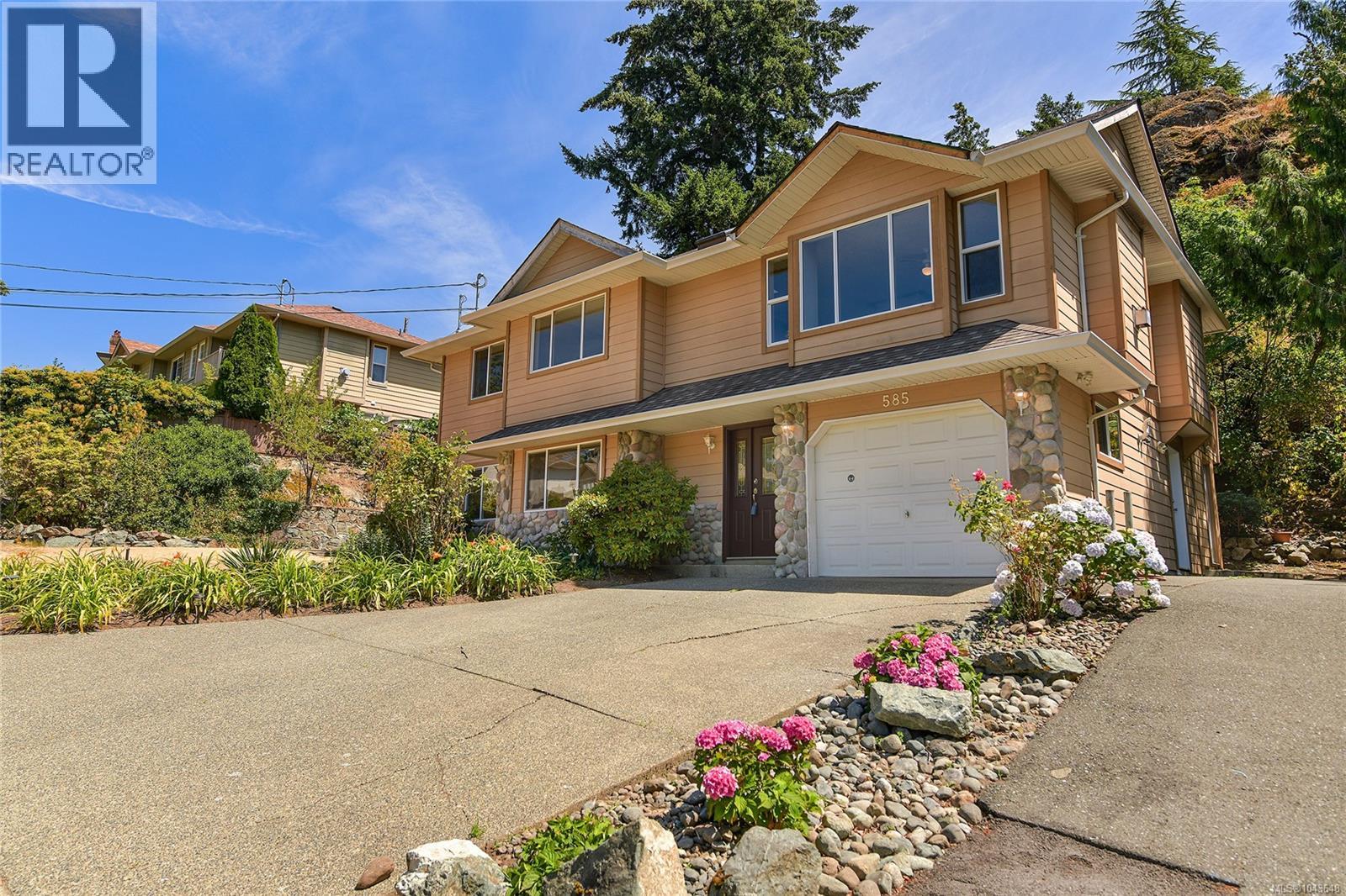 585 HANSEN Ave, Langford