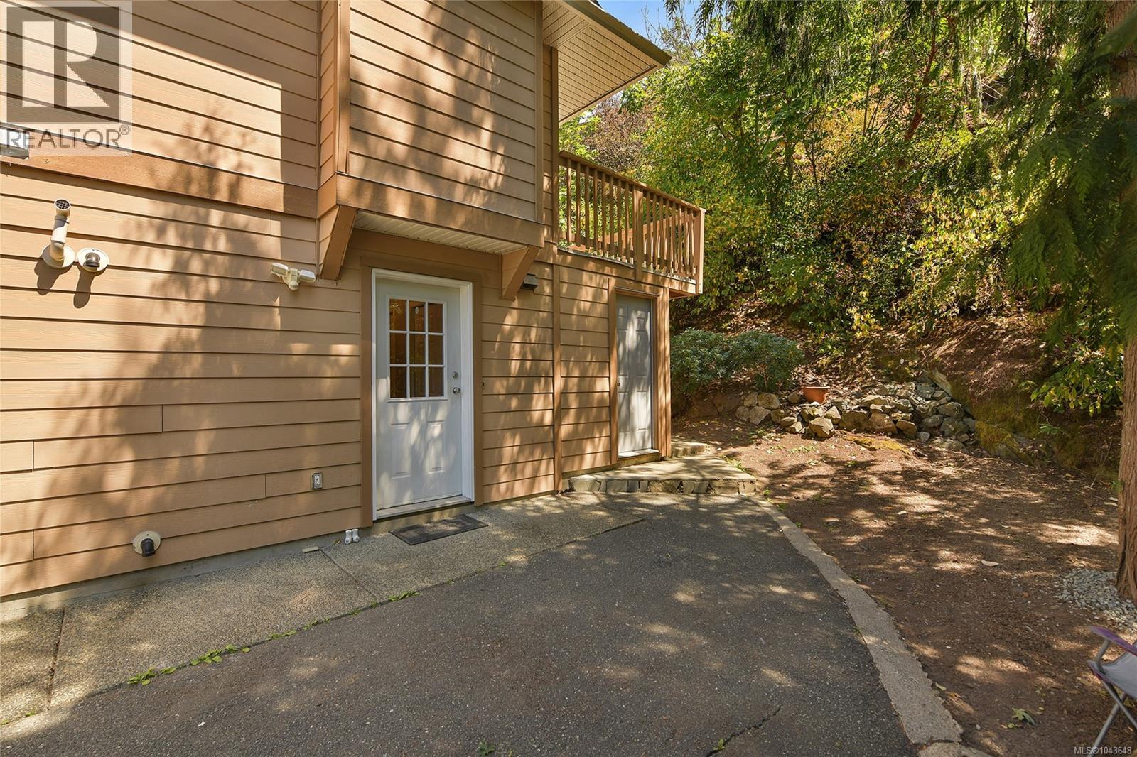 585 HANSEN Ave, Langford