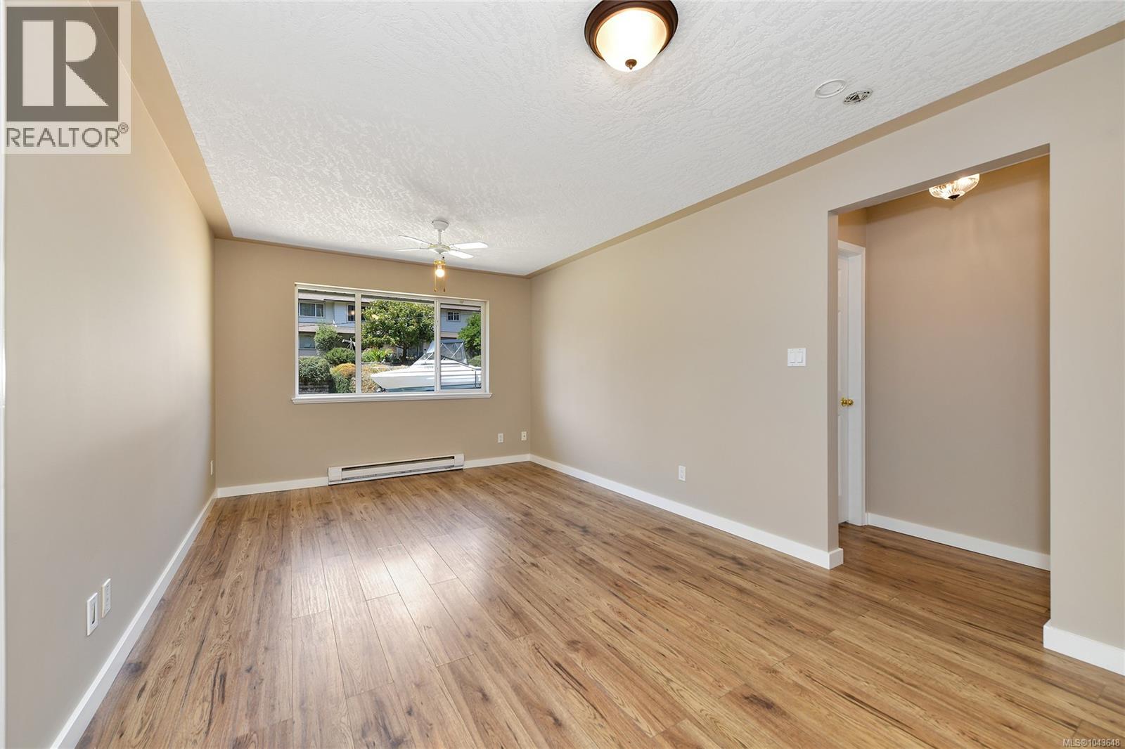 585 HANSEN Ave, Langford