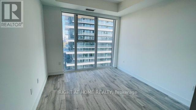 #1531 20 INN ON THE PARK DRIVE - 11
