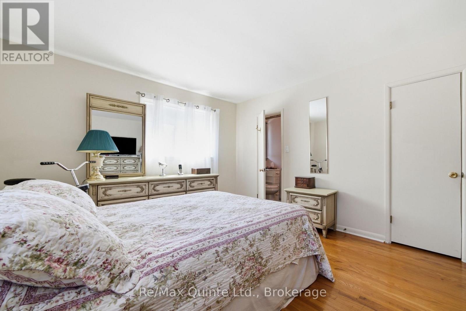 65 HUMEWOOD DRIVE - 18