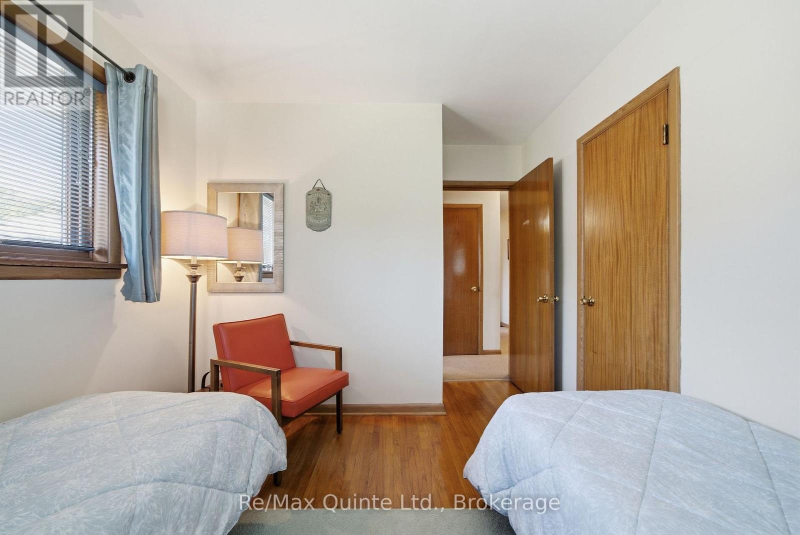 65 HUMEWOOD DRIVE - 22
