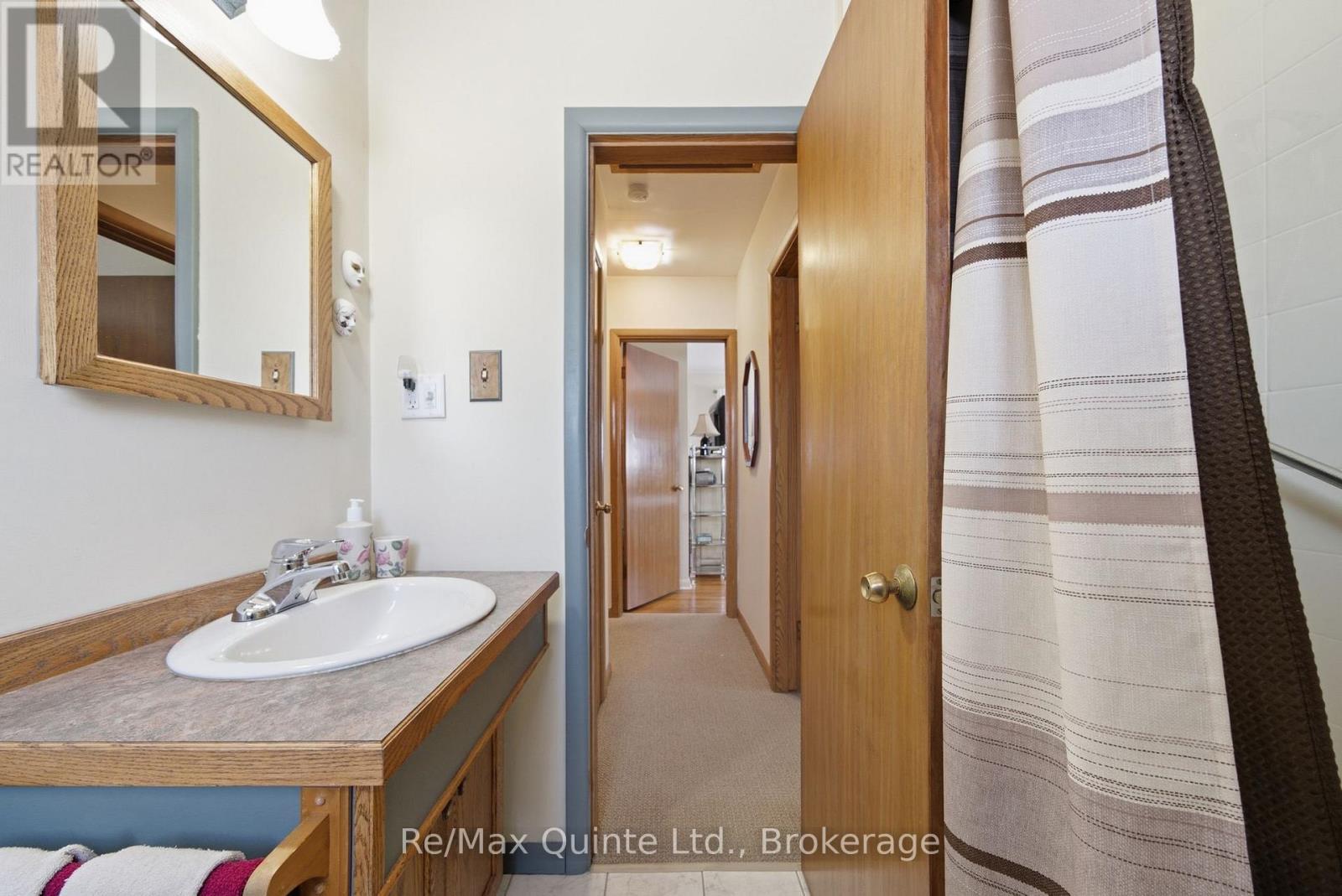65 HUMEWOOD DRIVE - 23