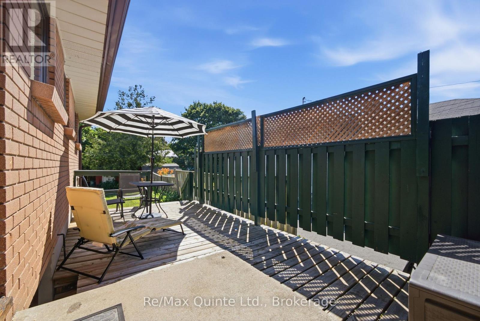 65 HUMEWOOD DRIVE - 28