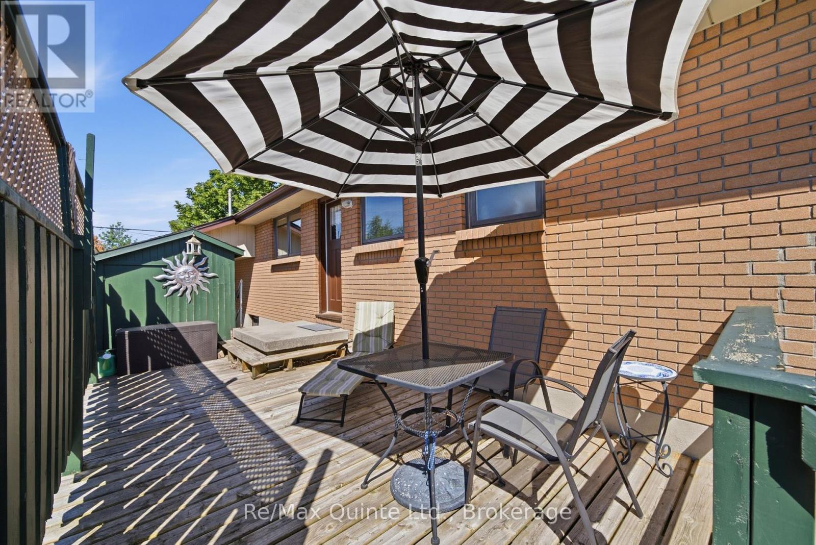65 HUMEWOOD DRIVE - 31
