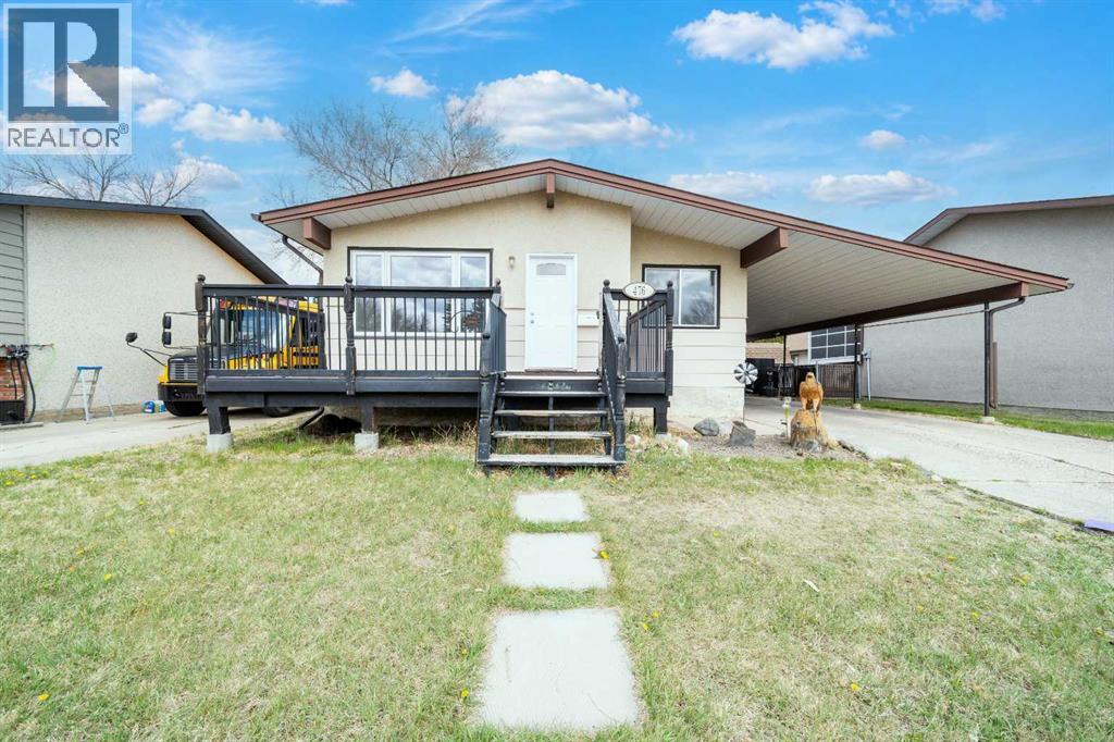 476 18 Street NE - 1