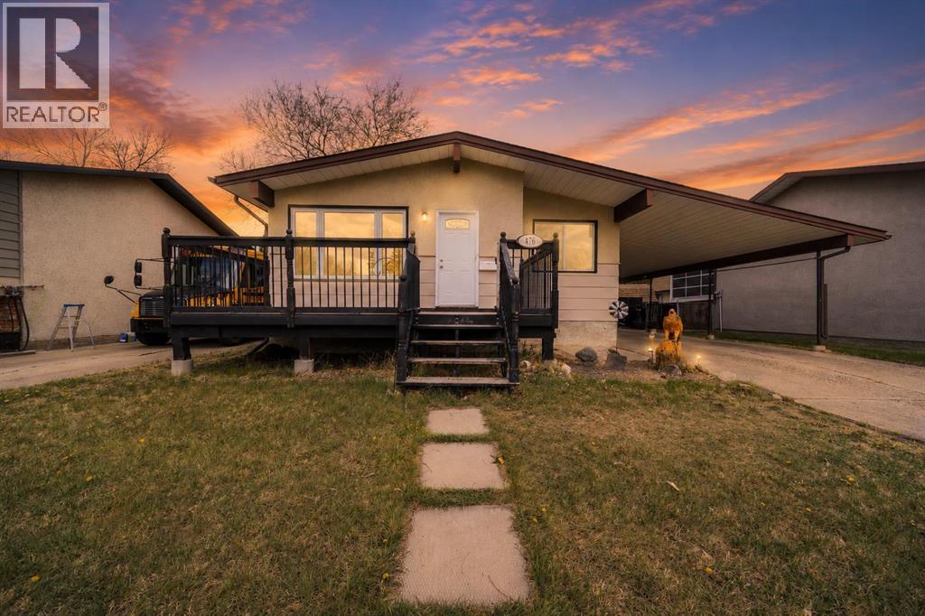 476 18 Street NE - 30