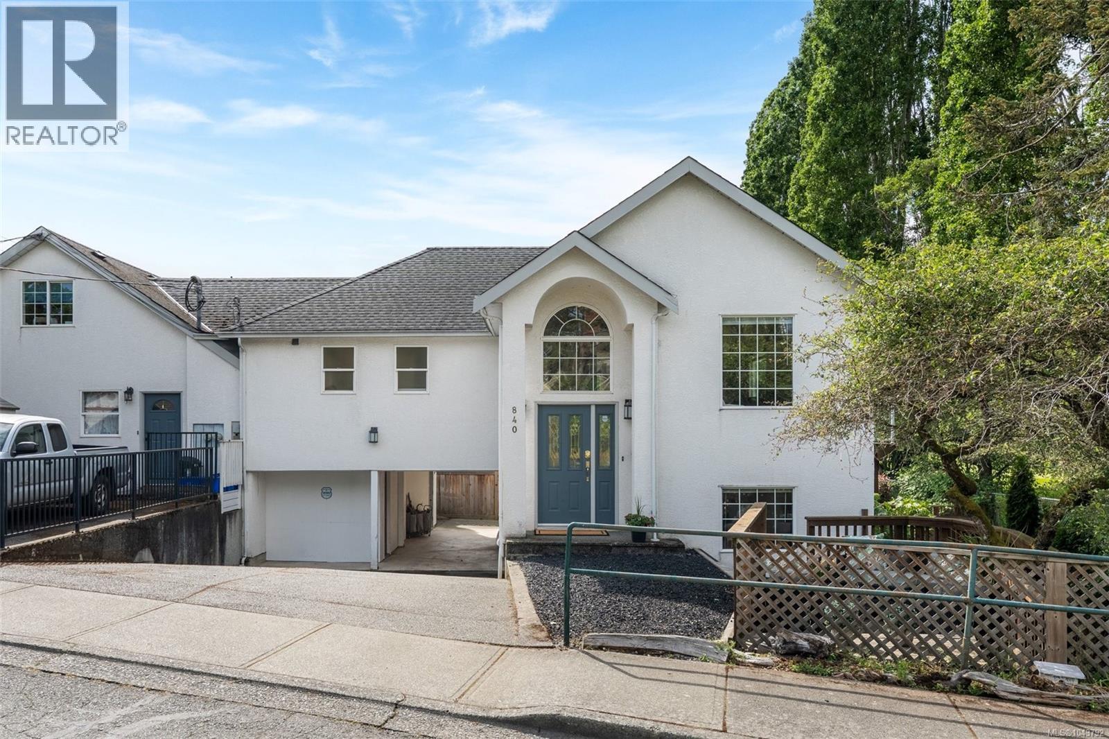 840 Tillicum Rd - 47