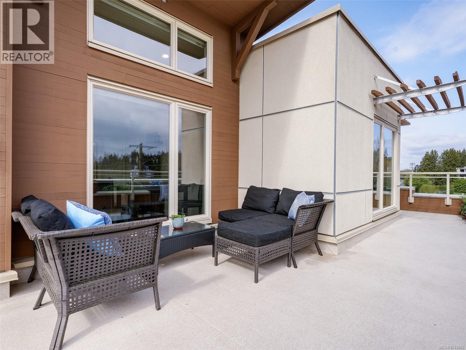401 7161 West Saanich Rd, Central Saanich