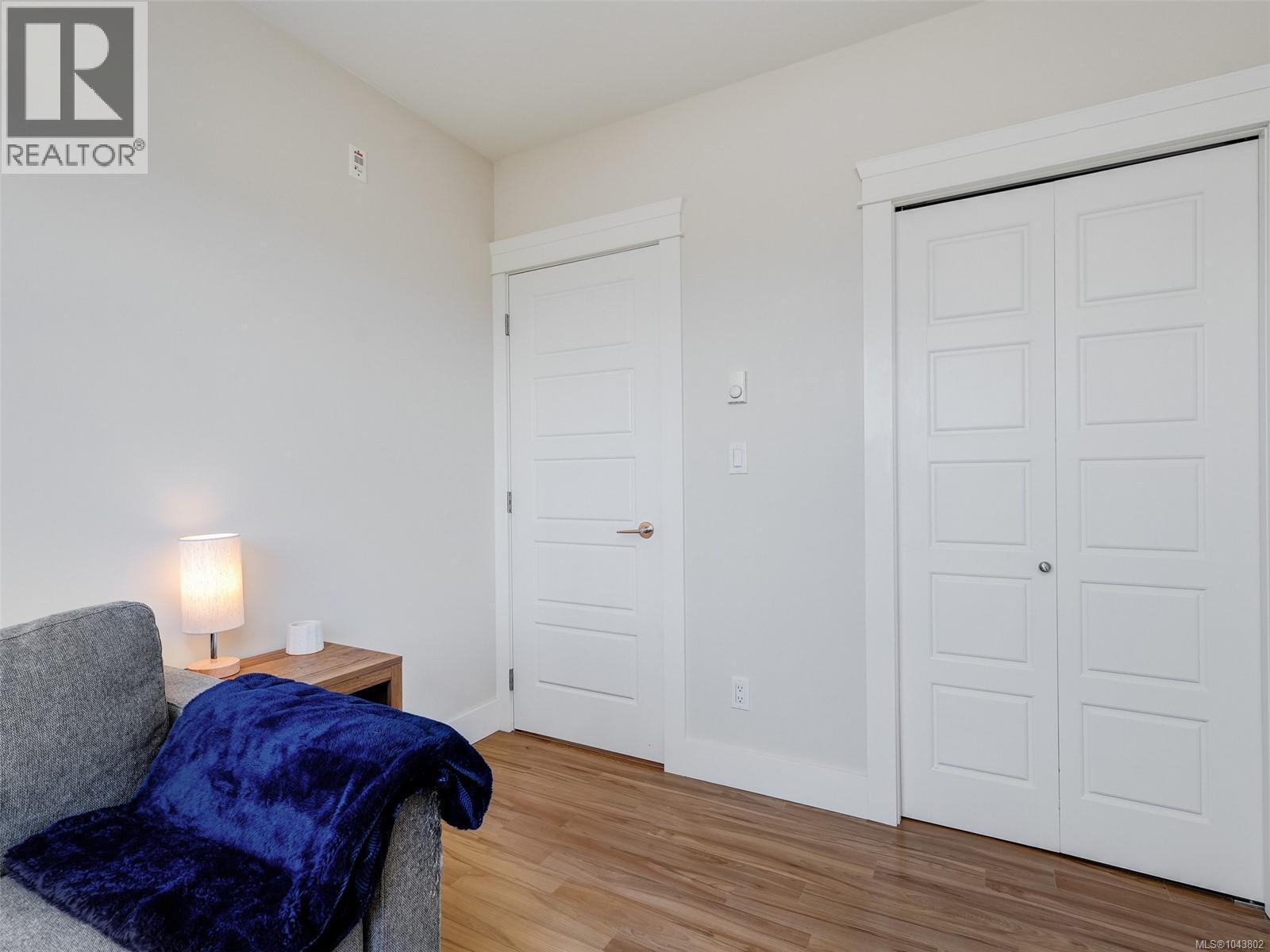 401 7161 West Saanich Rd, Central Saanich