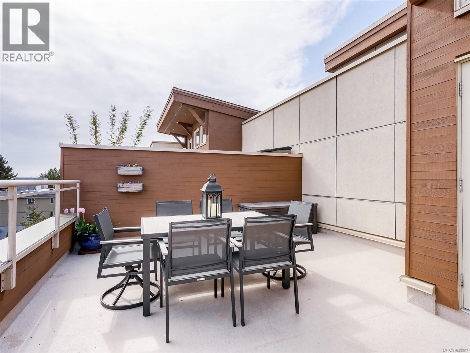 401 7161 West Saanich Rd, Central Saanich