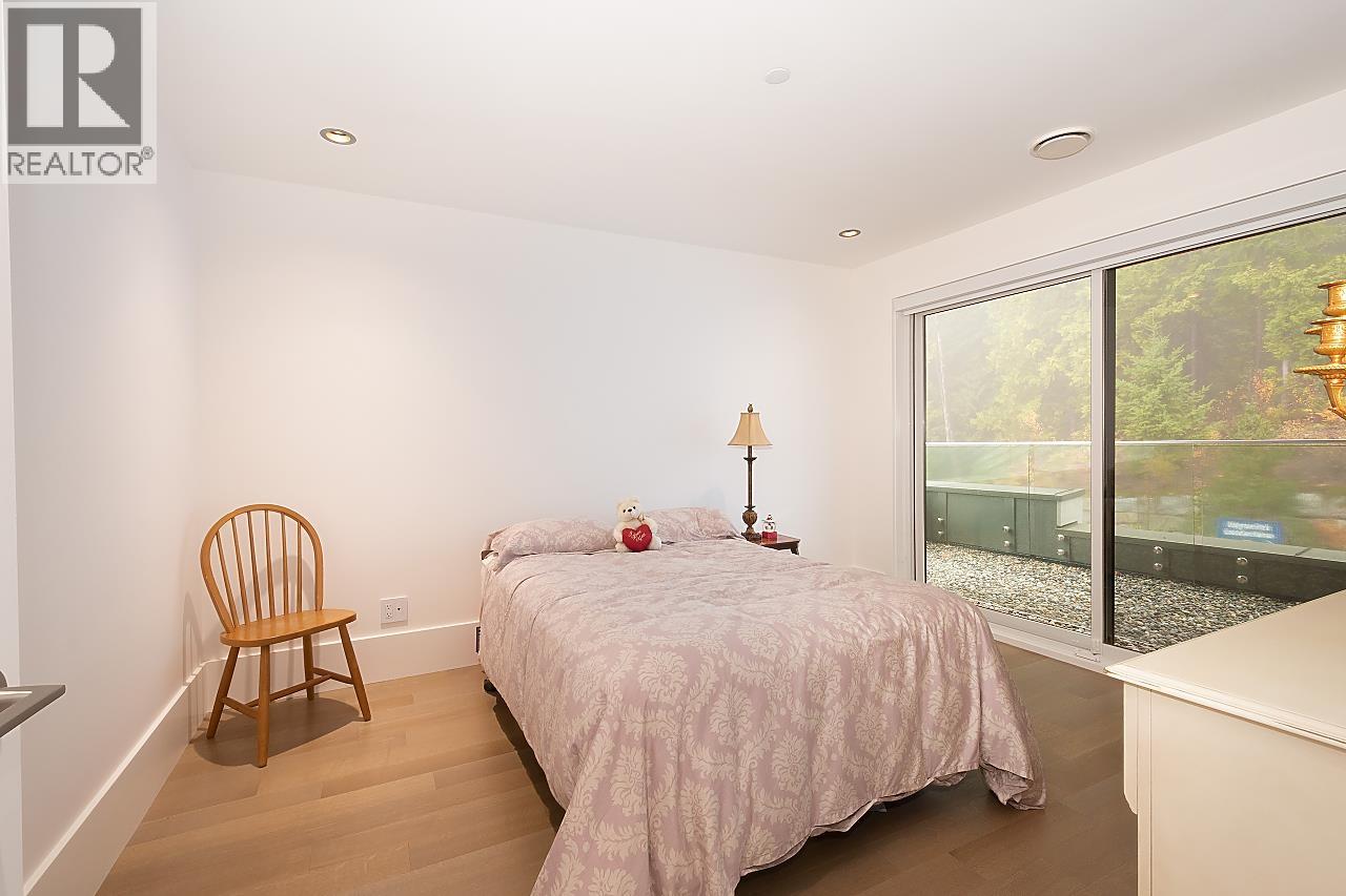 3028 BURFIELD PLACE, West Vancouver