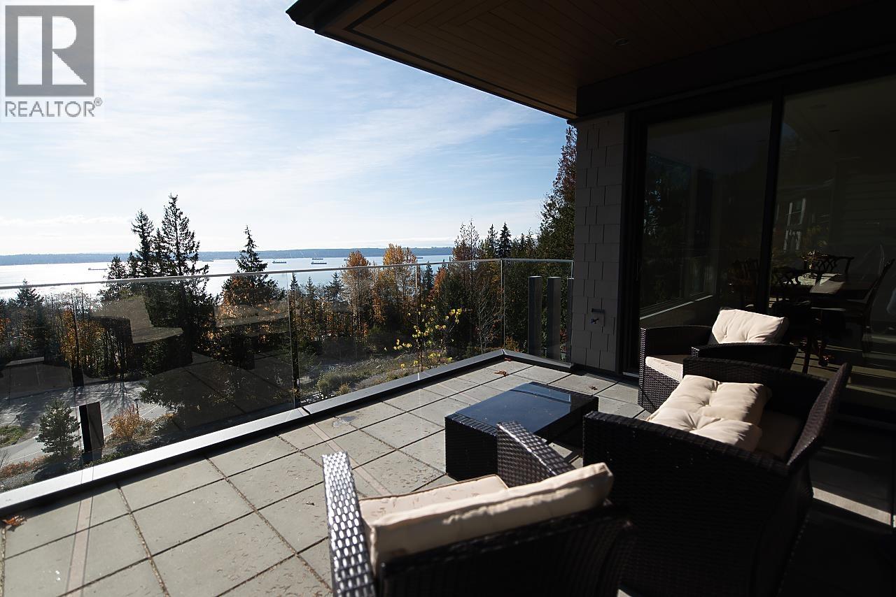 3028 BURFIELD PLACE, West Vancouver