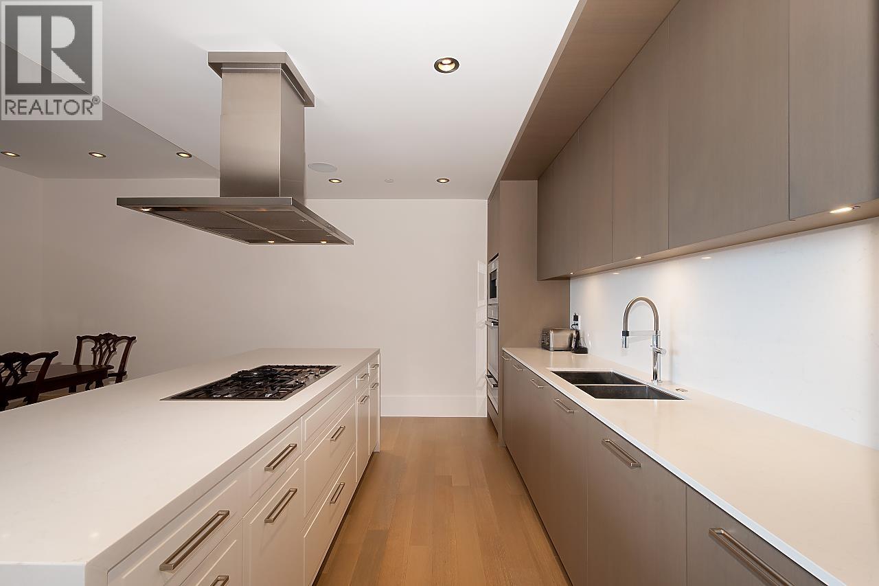 3028 BURFIELD PLACE, West Vancouver