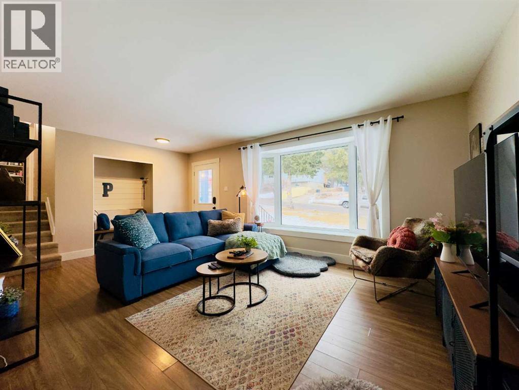 2802 77 Street - 6