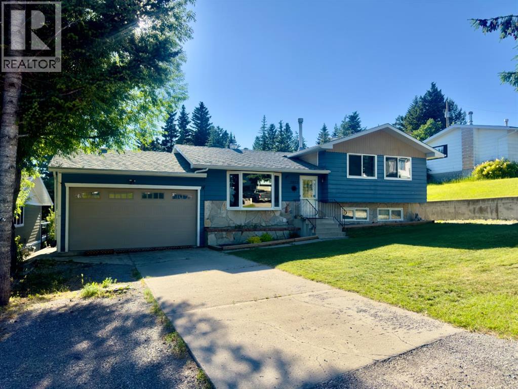 2802 77 Street - 1