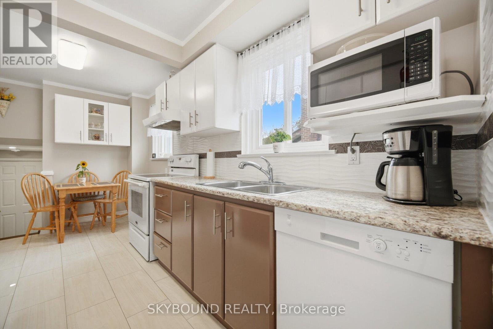 7217 FAYETTE CIRCLE - 11