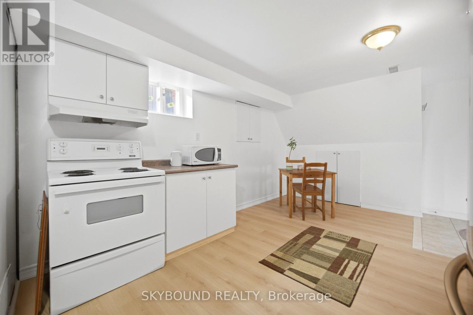 7217 FAYETTE CIRCLE - 27