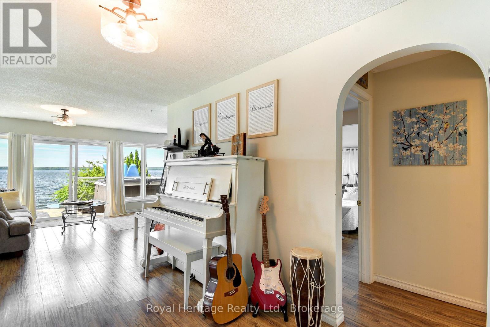 680 ROUND LAKE ROAD - 8