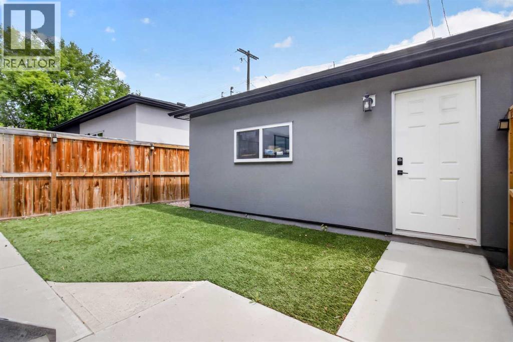 2234 28 Street SW - 35