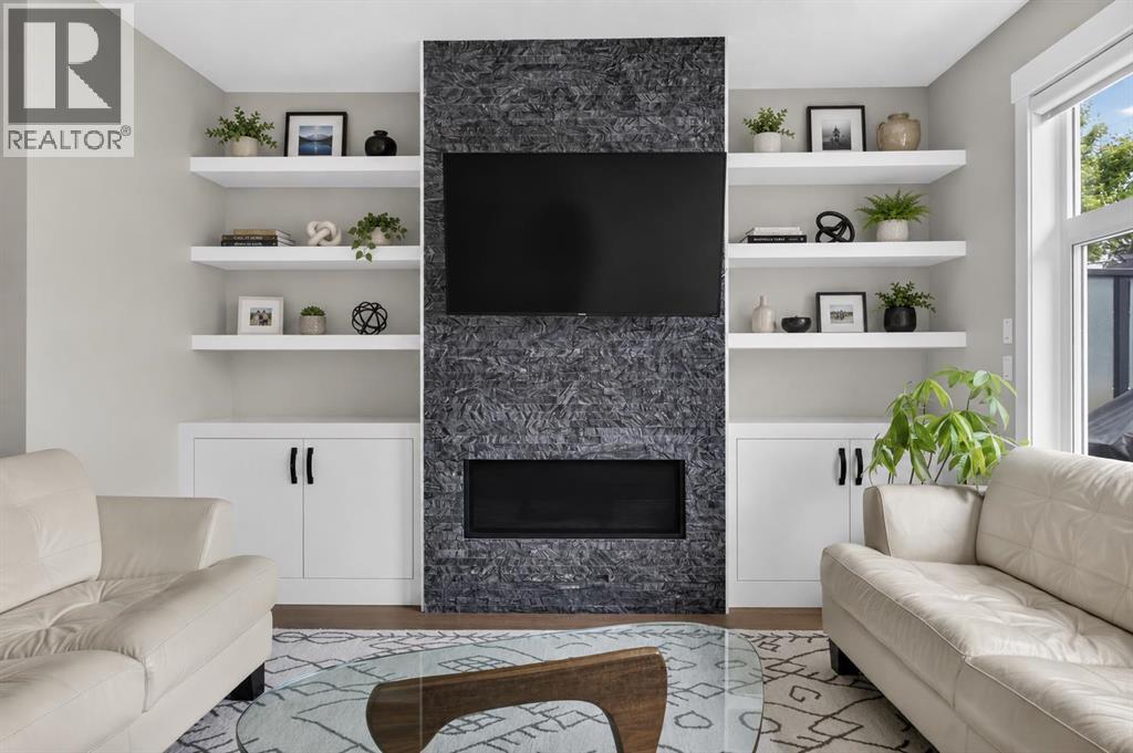 2234 28 Street SW - 12