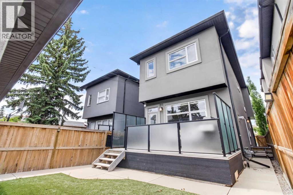 2234 28 Street SW - 36