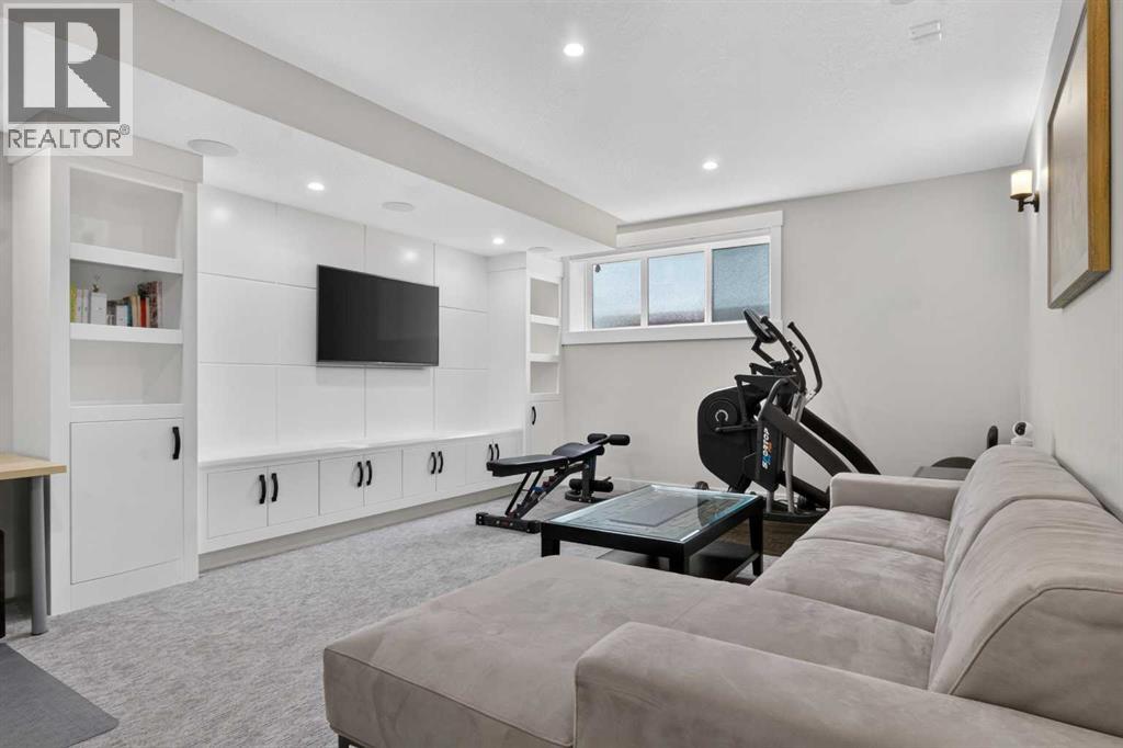 2234 28 Street SW - 28